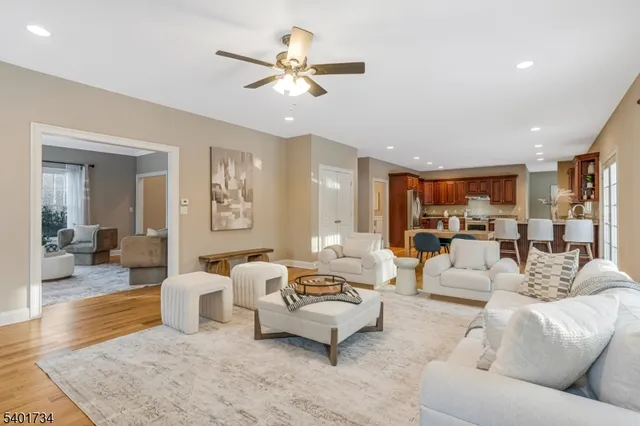 $1,350,000 | 115 Western Boulevard, Gillette, NJ 07933