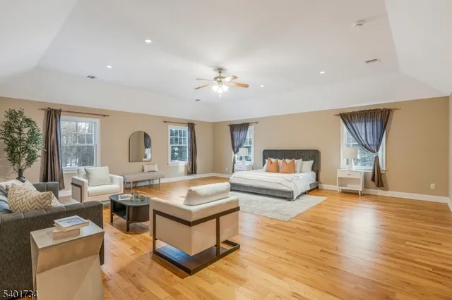 $1,350,000 | 115 Western Boulevard, Gillette, NJ 07933