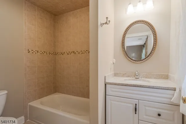 $1,350,000 | 115 Western Boulevard, Gillette, NJ 07933