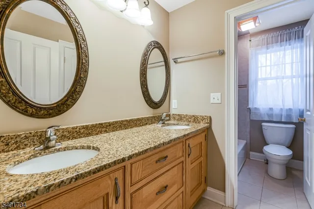 $1,350,000 | 115 Western Boulevard, Gillette, NJ 07933