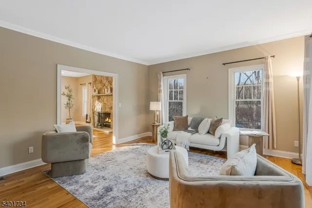 $1,350,000 | 115 Western Boulevard, Gillette, NJ 07933