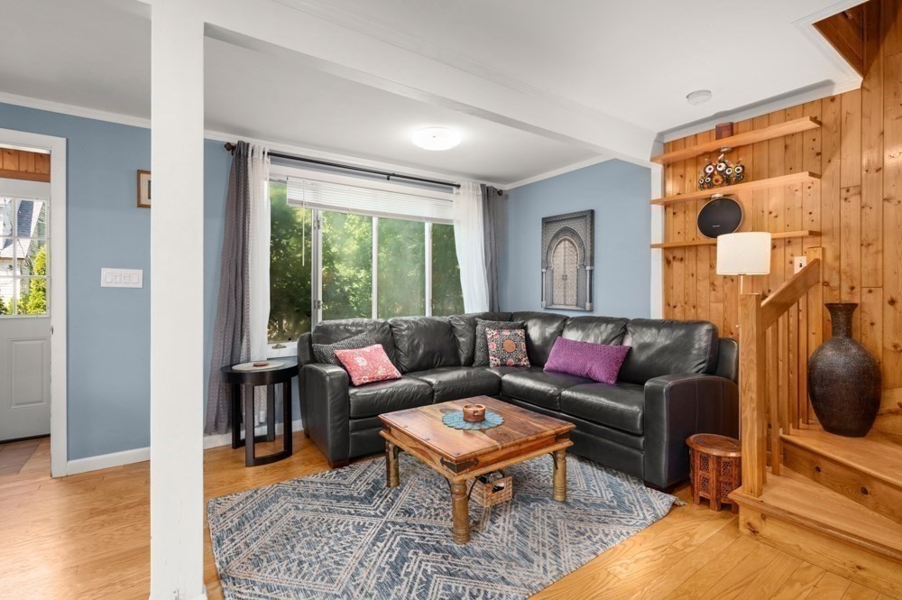 25 Ledge Street Melrose, MA 02176 - Photo 7 of 42