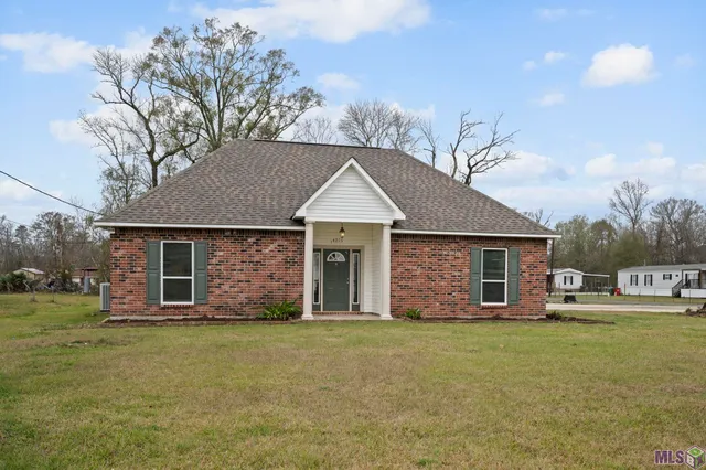 $285,000 | 14275 Garcon Road, Gonzales, LA 70737