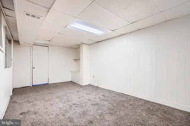 a view of empty room