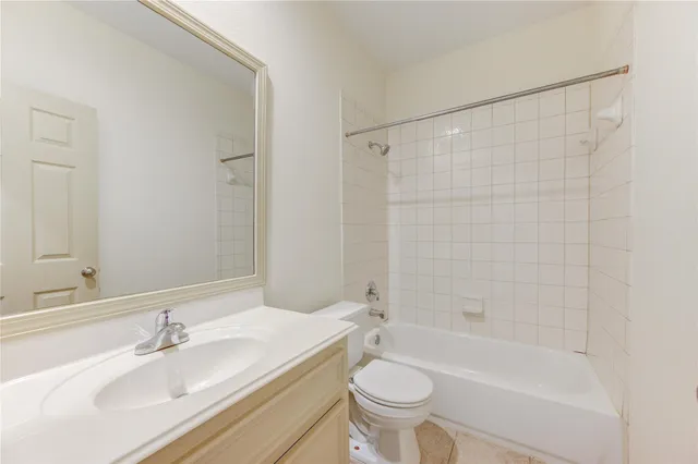 $2,199 | 1622 Hadley Street, Houston, TX 77003