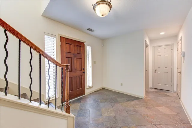 $2,199 | 1622 Hadley Street, Houston, TX 77003