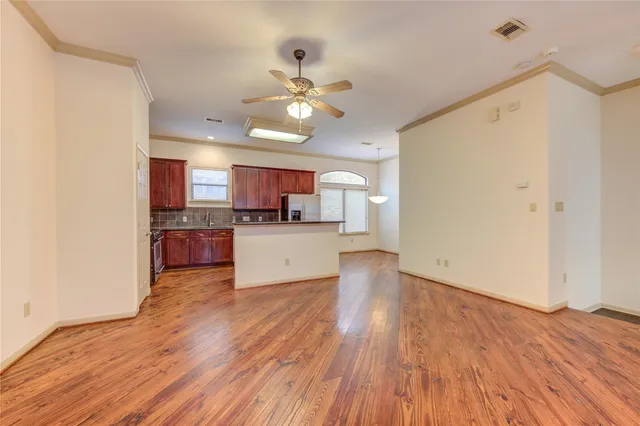 $2,199 | 1622 Hadley Street, Houston, TX 77003
