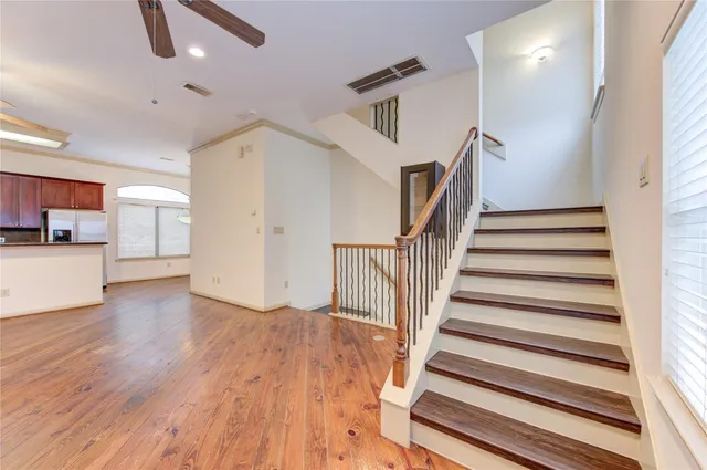 $2,199 | 1622 Hadley Street, Houston, TX 77003