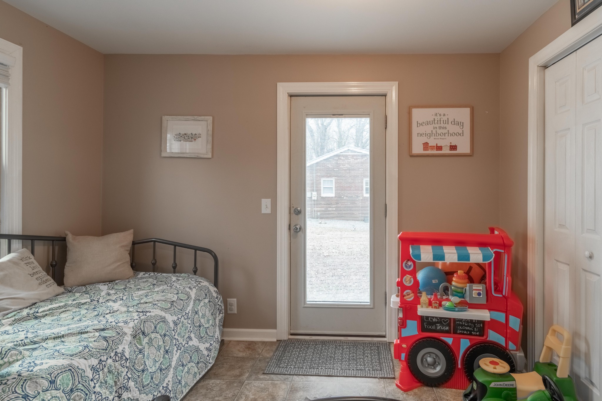1107 Old Columbia Road Dickson, TN 37055 - Photo 17 of 25 Gallery Image 17