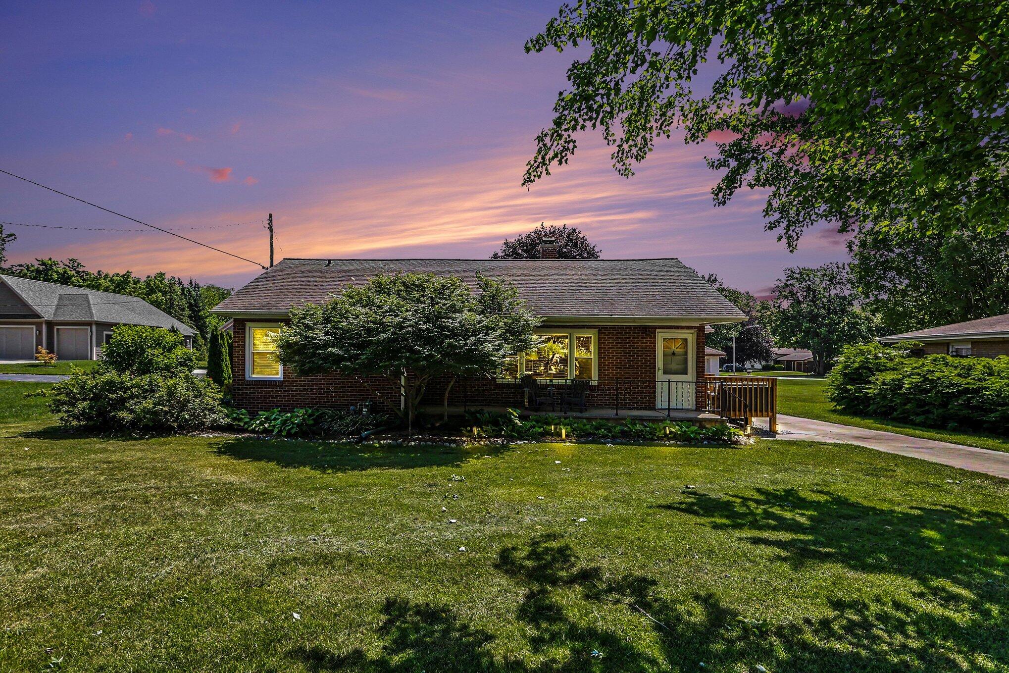 5209 South Roosevelt Road Stevensville, MI 49127 - Photo 1 of 26 001__g6a5161-twilight_350