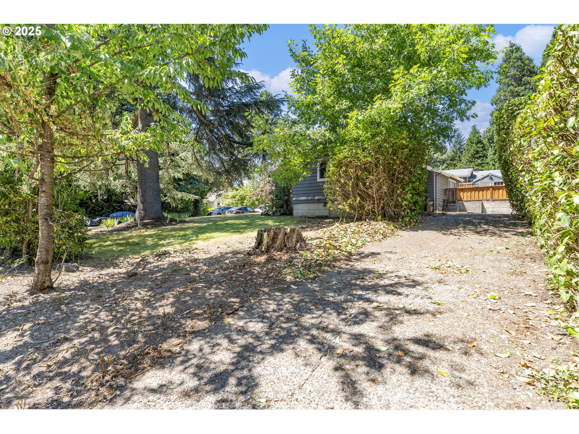 2601 Southwest Taylors Ferry Road Portland, OR 97219 - Photo 5 of 32 Gallery Image 5