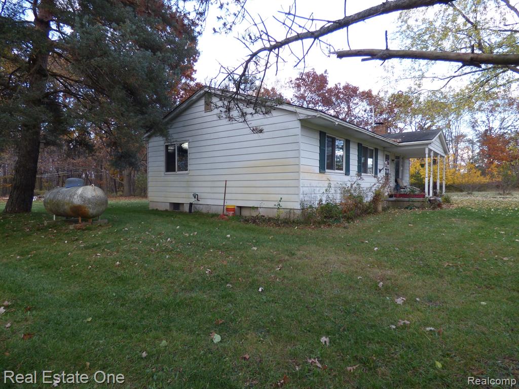 3509 Five Mile Road South Lyon, MI 48178 - Photo 6 of 45 Gallery Image 6