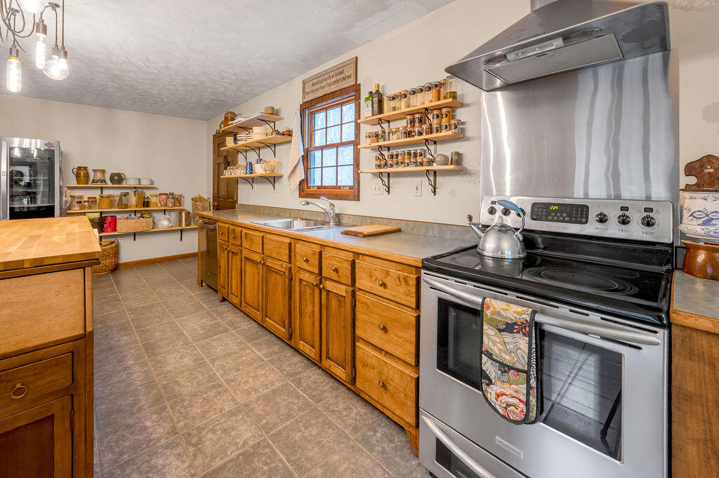 1398 Old Fox Road Irvine, KY 40336 - Photo 16 of 48 TDB_3232