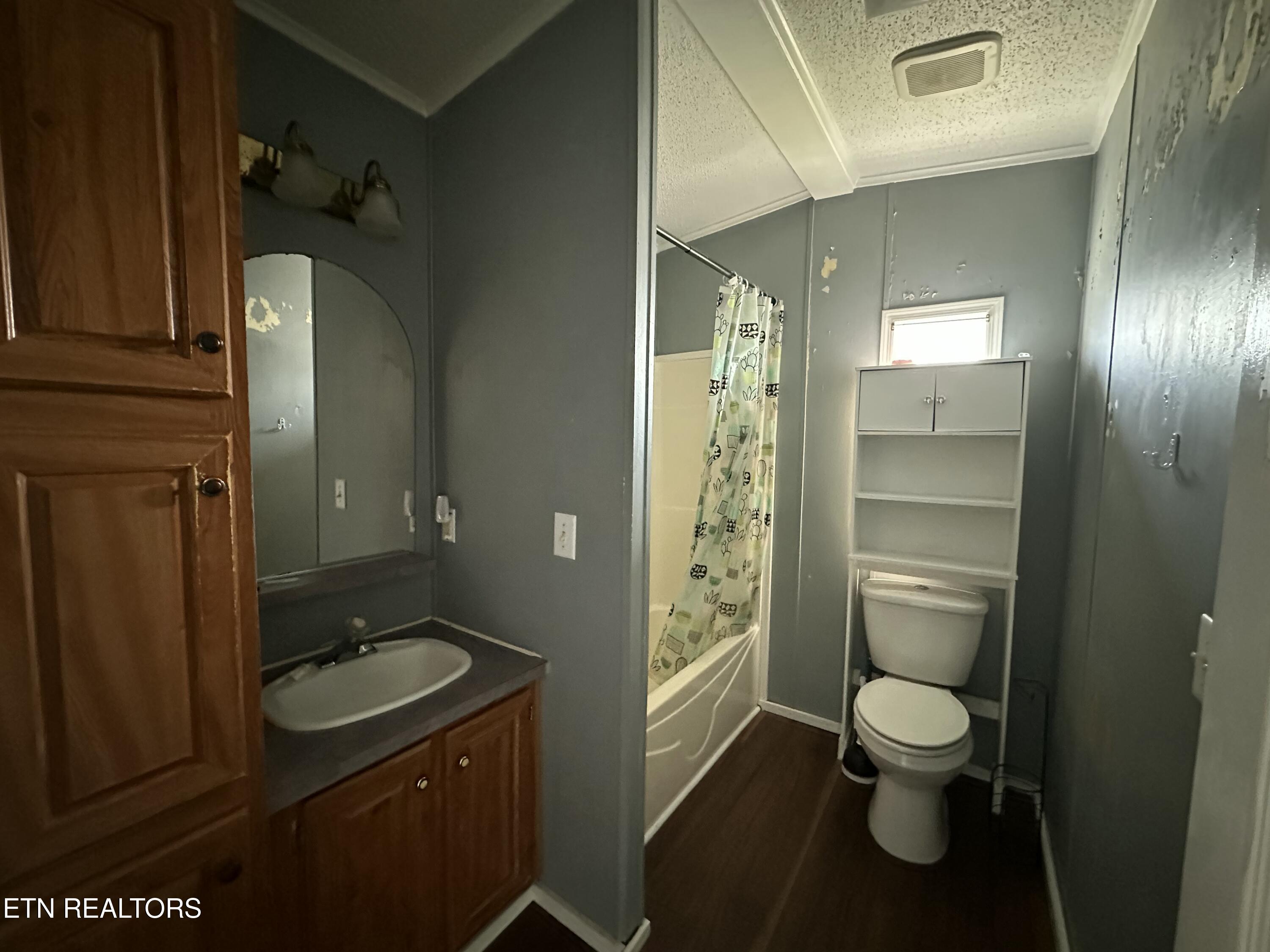 408 West Rathburn Street Rockwood, TN 37854 - Photo 16 of 18 IMG_1161