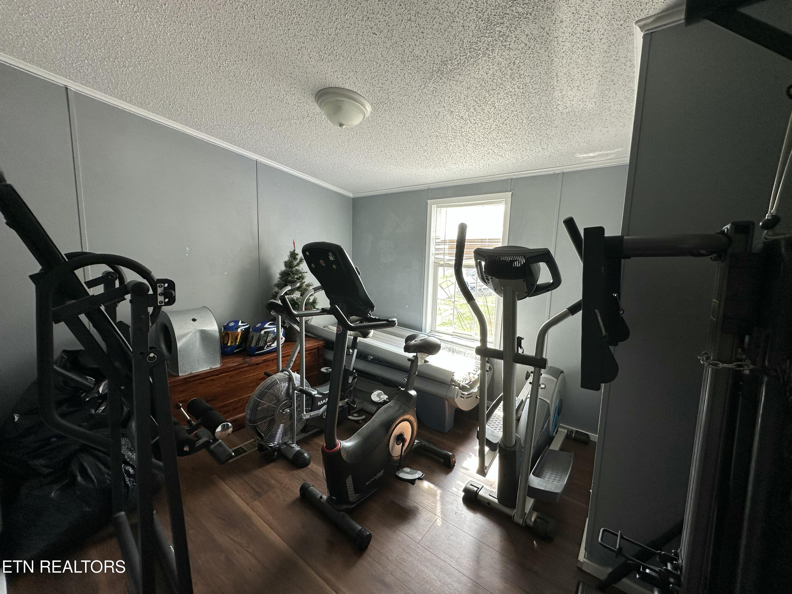 408 West Rathburn Street Rockwood, TN 37854 - Photo 17 of 18 IMG_1162