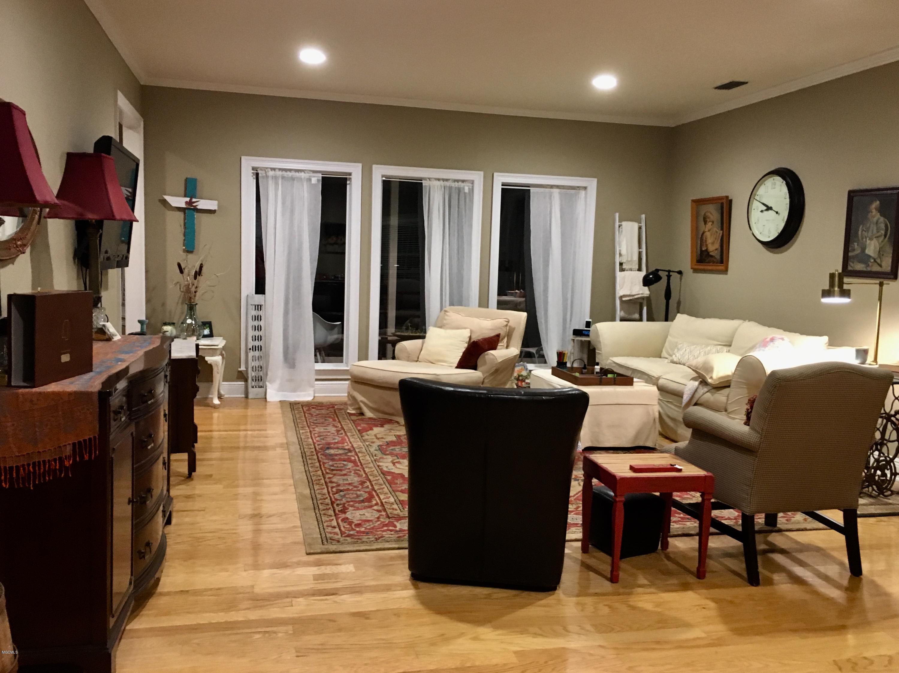 19001 Goff Farm Road Moss Point, MS 39562 - Photo 8 of 53 Family room