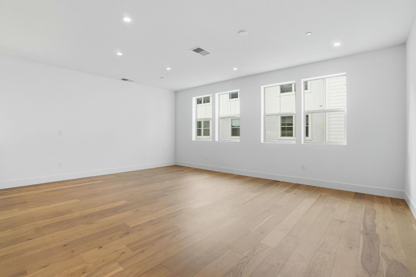 2737 Oak Road Walnut Creek, CA 94597 - Photo 16 of 29