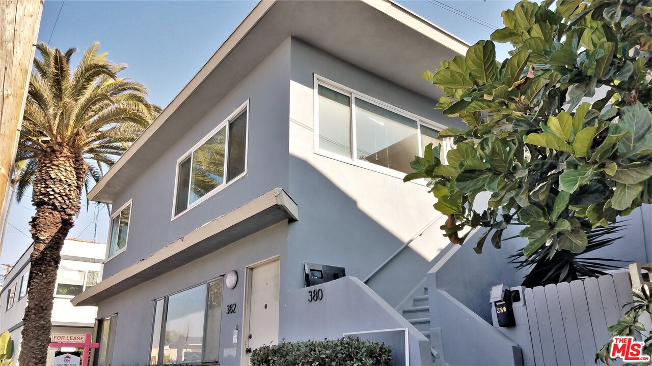 380 Pershing Drive Playa del Rey, CA 90293 - Photo 2 of 18