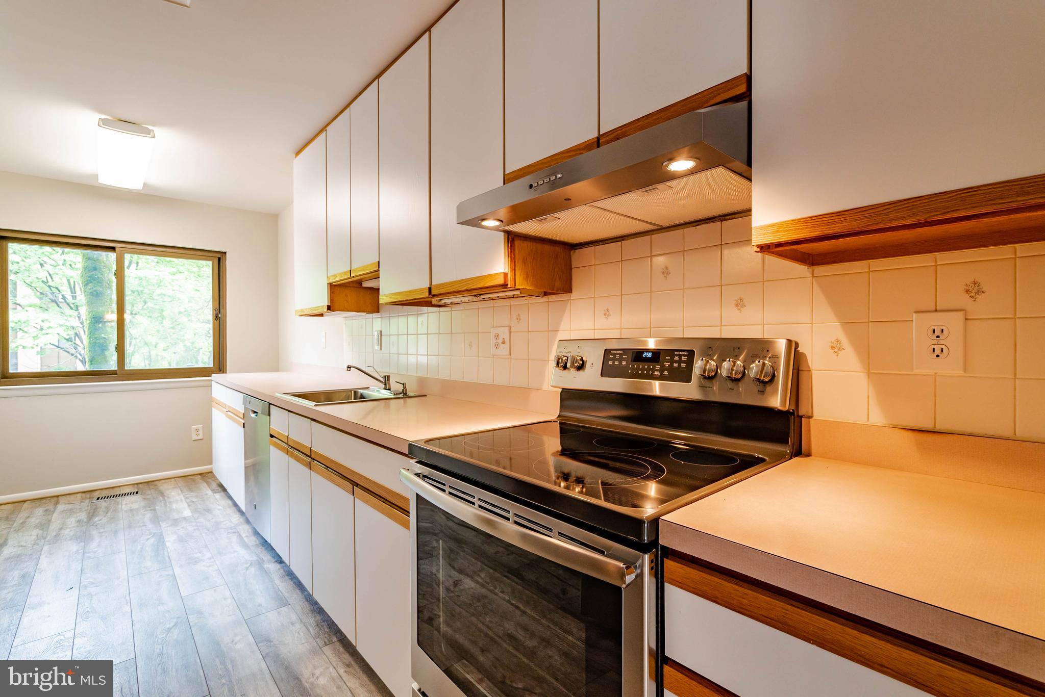 11960 Barrel Cooper Court Reston, VA 20191 - Photo 11 of 30 Gallery Image 11