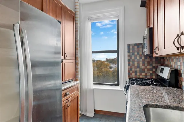 $349,000 | 7401 4th Avenue, Unit E9 | Bay Ridge