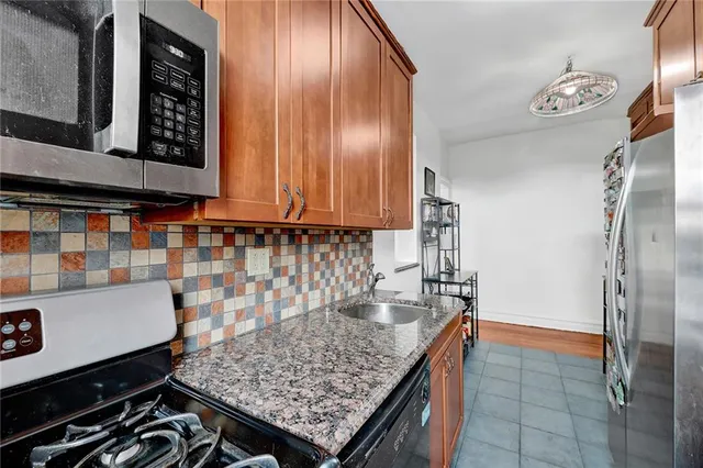$349,000 | 7401 4th Avenue, Unit E9 | Bay Ridge