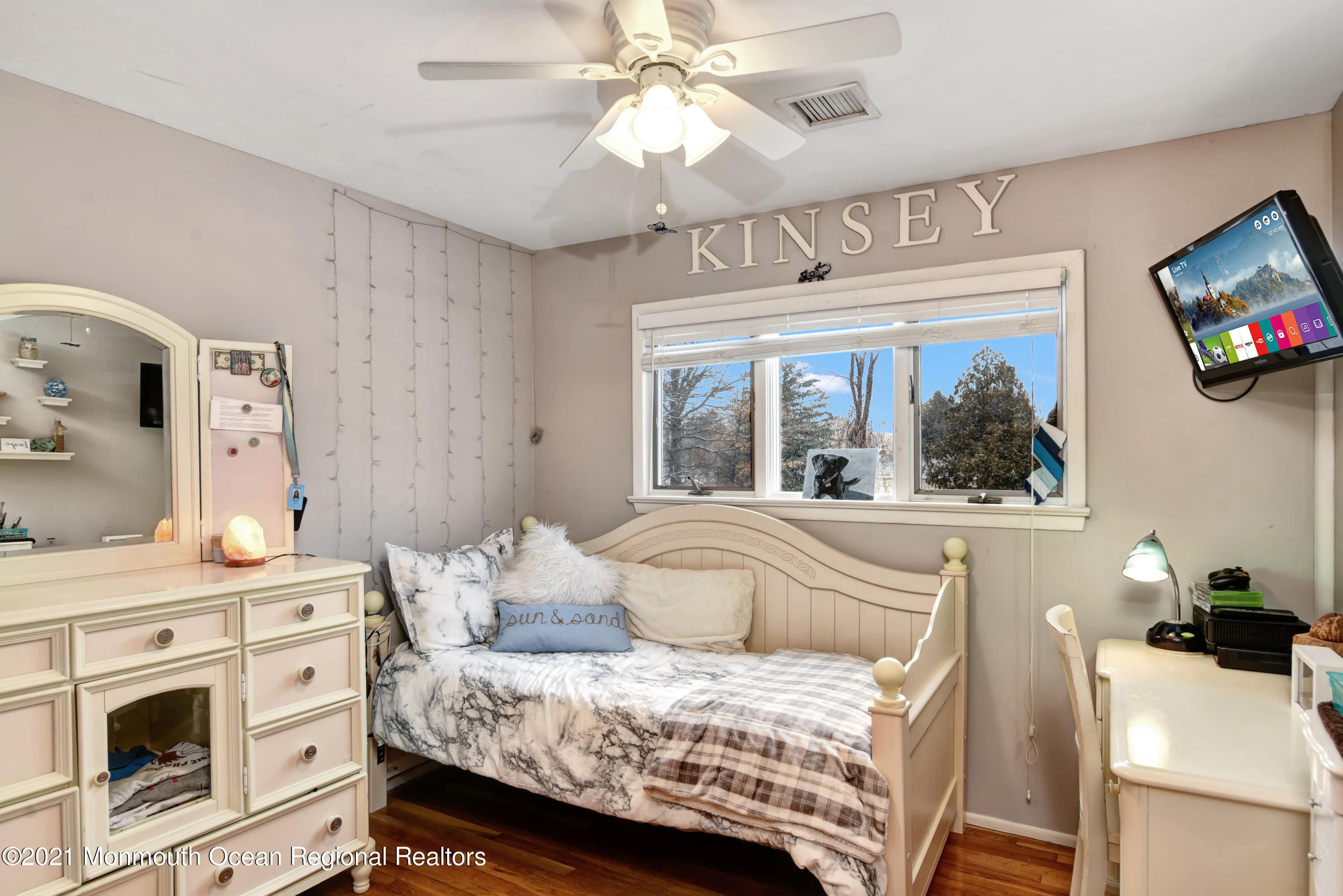 3 Crescent Road Holmdel, NJ 07733 - Photo 22 of 27 22-Bedroom