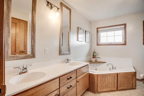 $469,000 | 682 Lynn Court, Delano, MN 55328