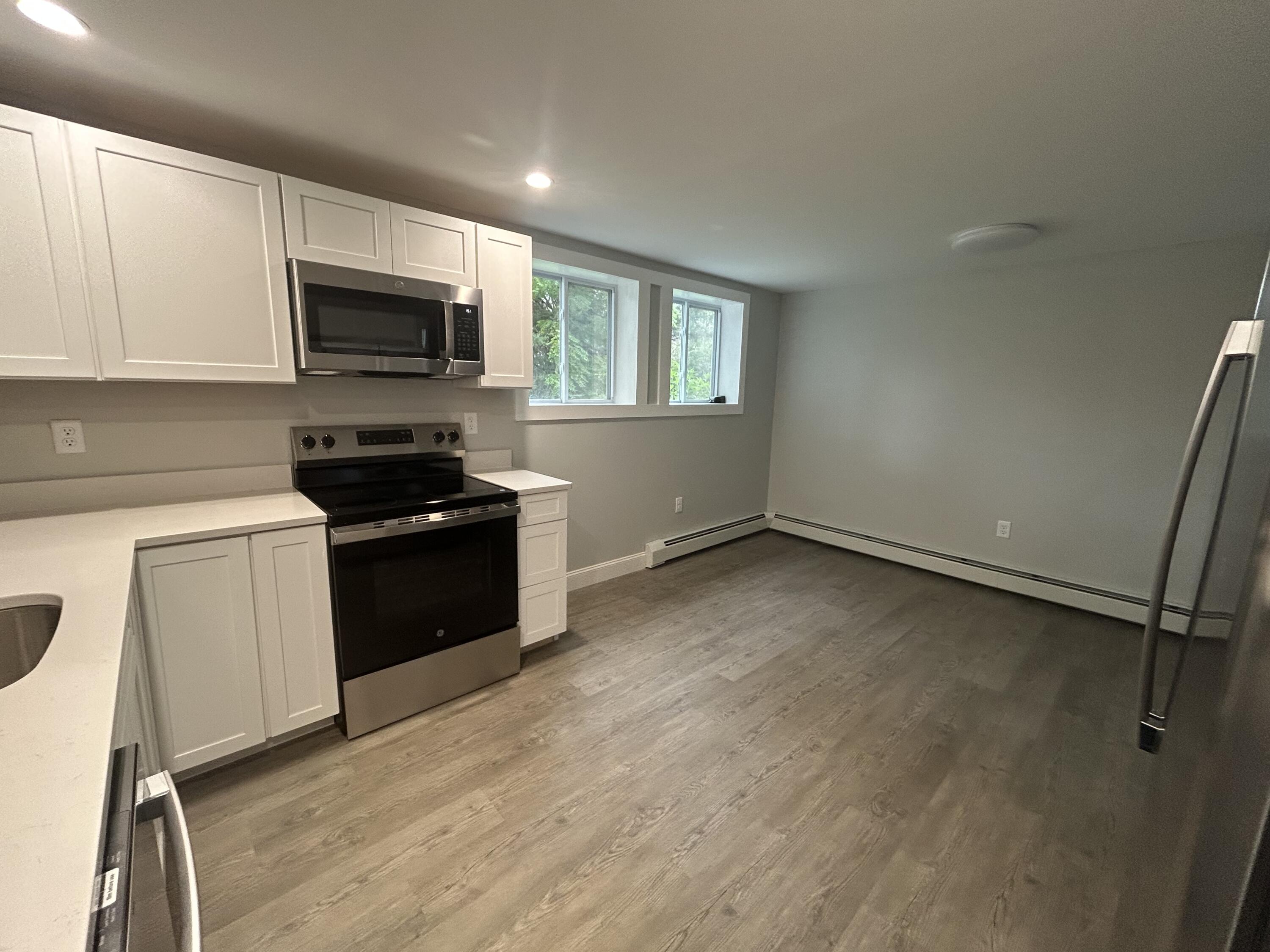 5 Pinewood Street Orono, ME 04473 - Photo 11 of 36 IMG_1602