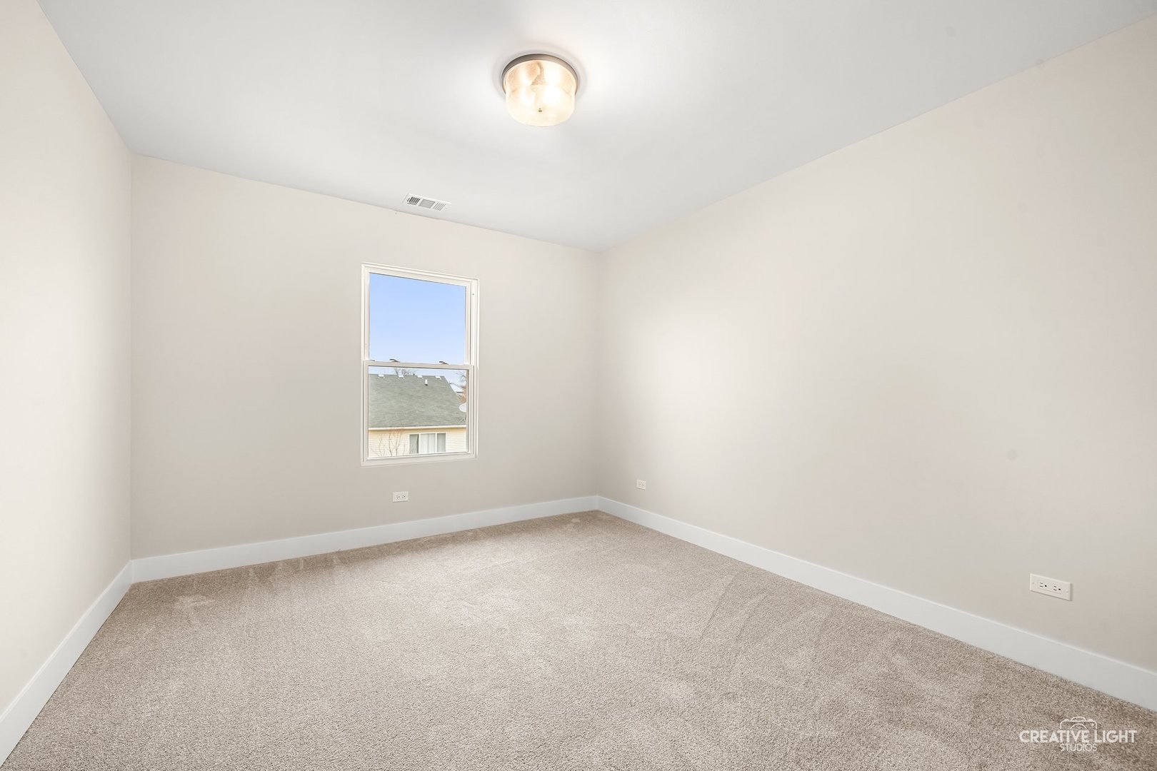 1472 Misty Lane Bolingbrook, IL 60490 - Photo 27 of 40 an empty room with a window