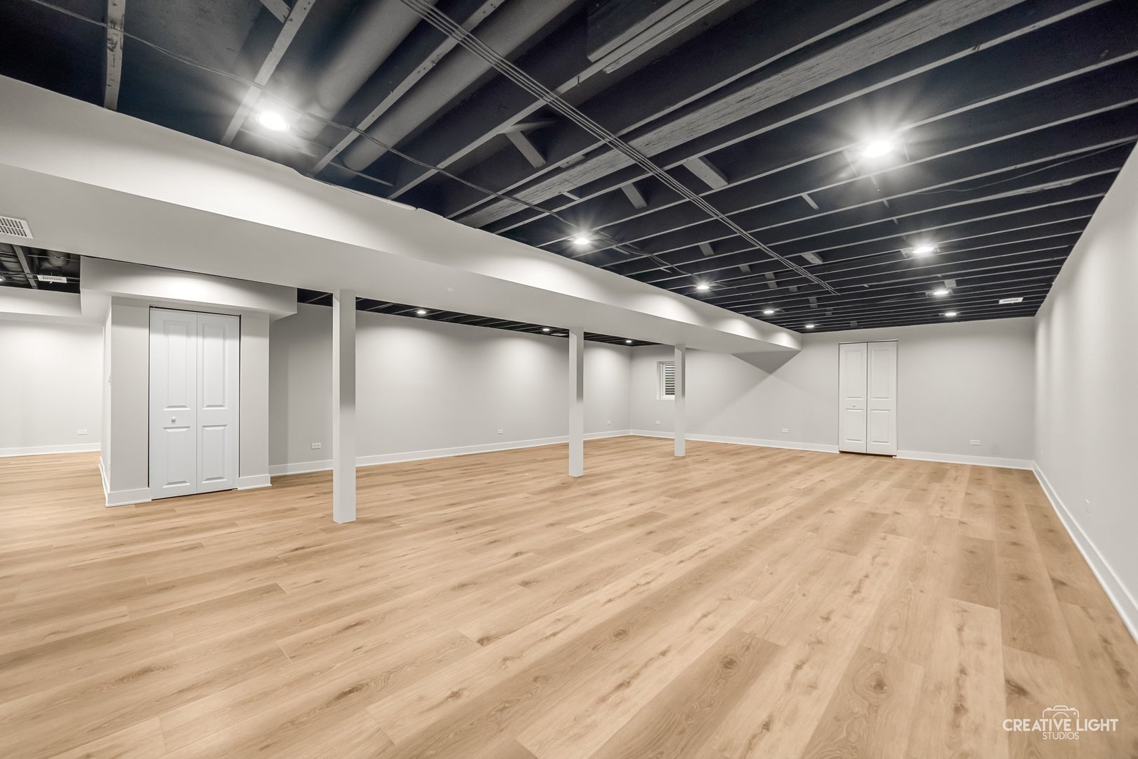 1472 Misty Lane Bolingbrook, IL 60490 - Photo 33 of 40 a view of an empty room