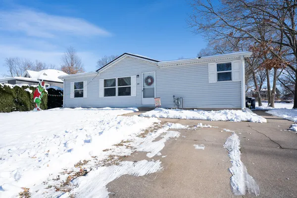 601 Oak Avenue South, Onalaska, WI 54650