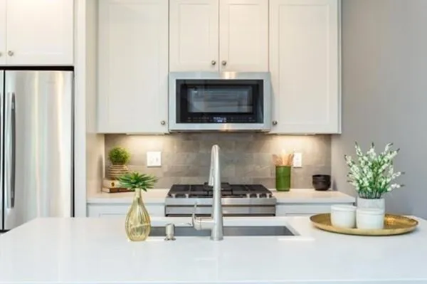 $4,250 | 132 Perkins Street, Unit 6, Somerville, MA 02145