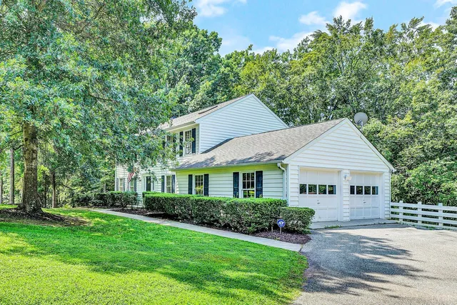 $549,900 | 1382 Deer Creek Drive, Bedford, VA 24523