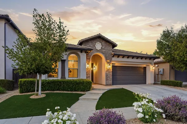 $675,000 | 1850 East Green Sage Avenue, Fresno, CA 93730