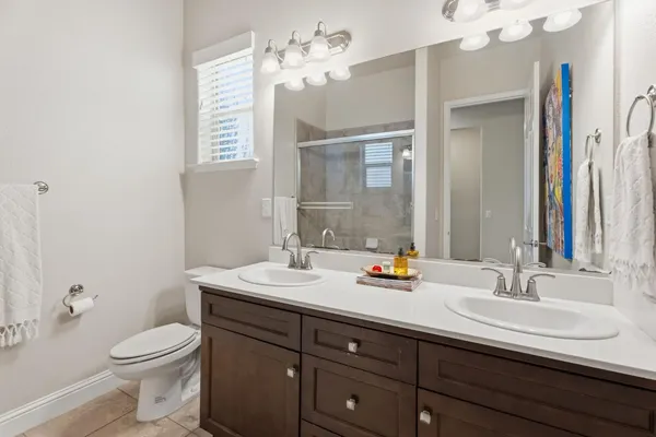$675,000 | 1850 East Green Sage Avenue, Fresno, CA 93730