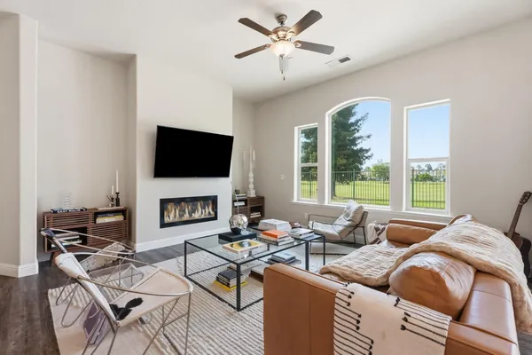 $675,000 | 1850 East Green Sage Avenue, Fresno, CA 93730