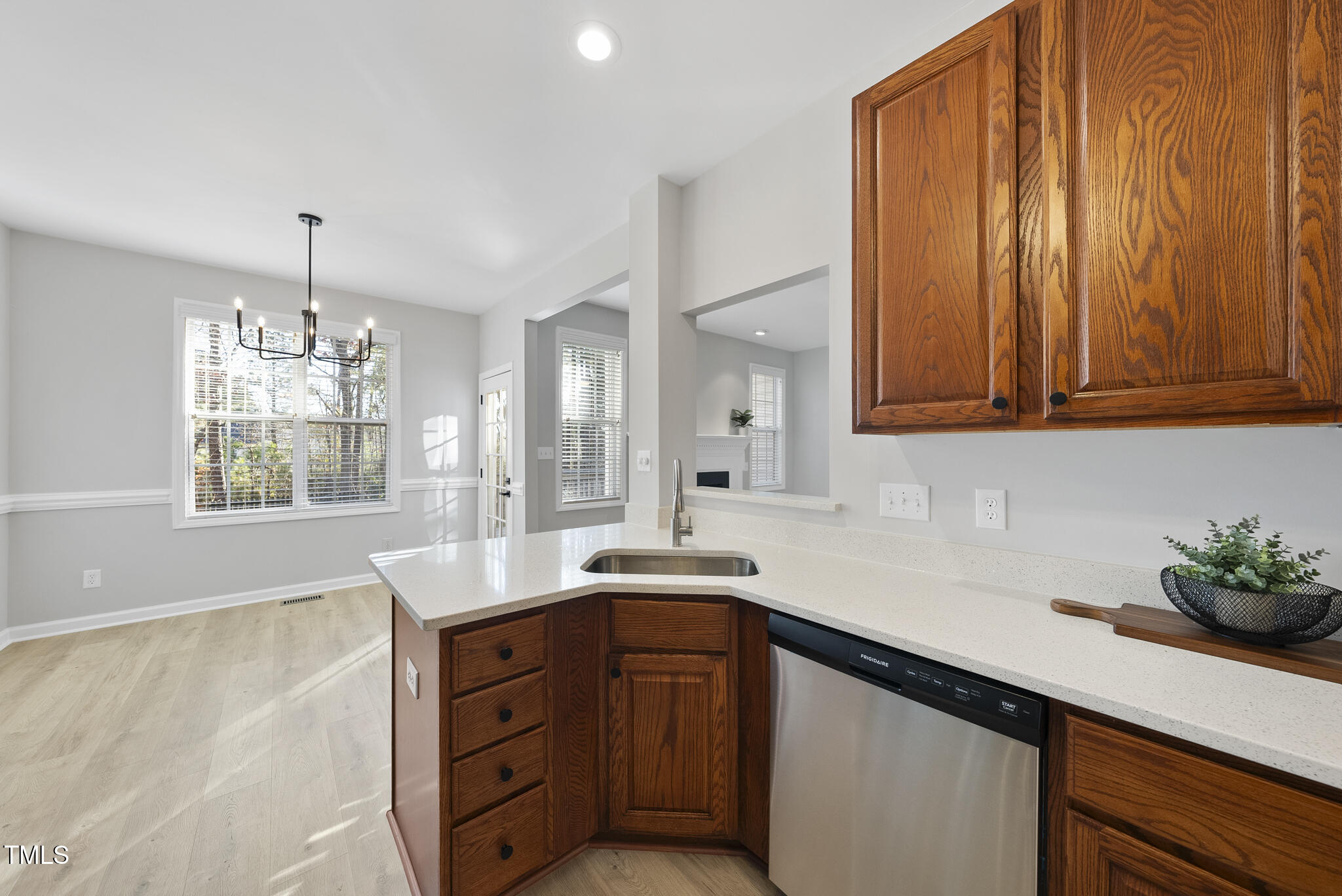 121 Clay Ridge Way Holly Springs, NC 27540 - Photo 11 of 30 DSC02456