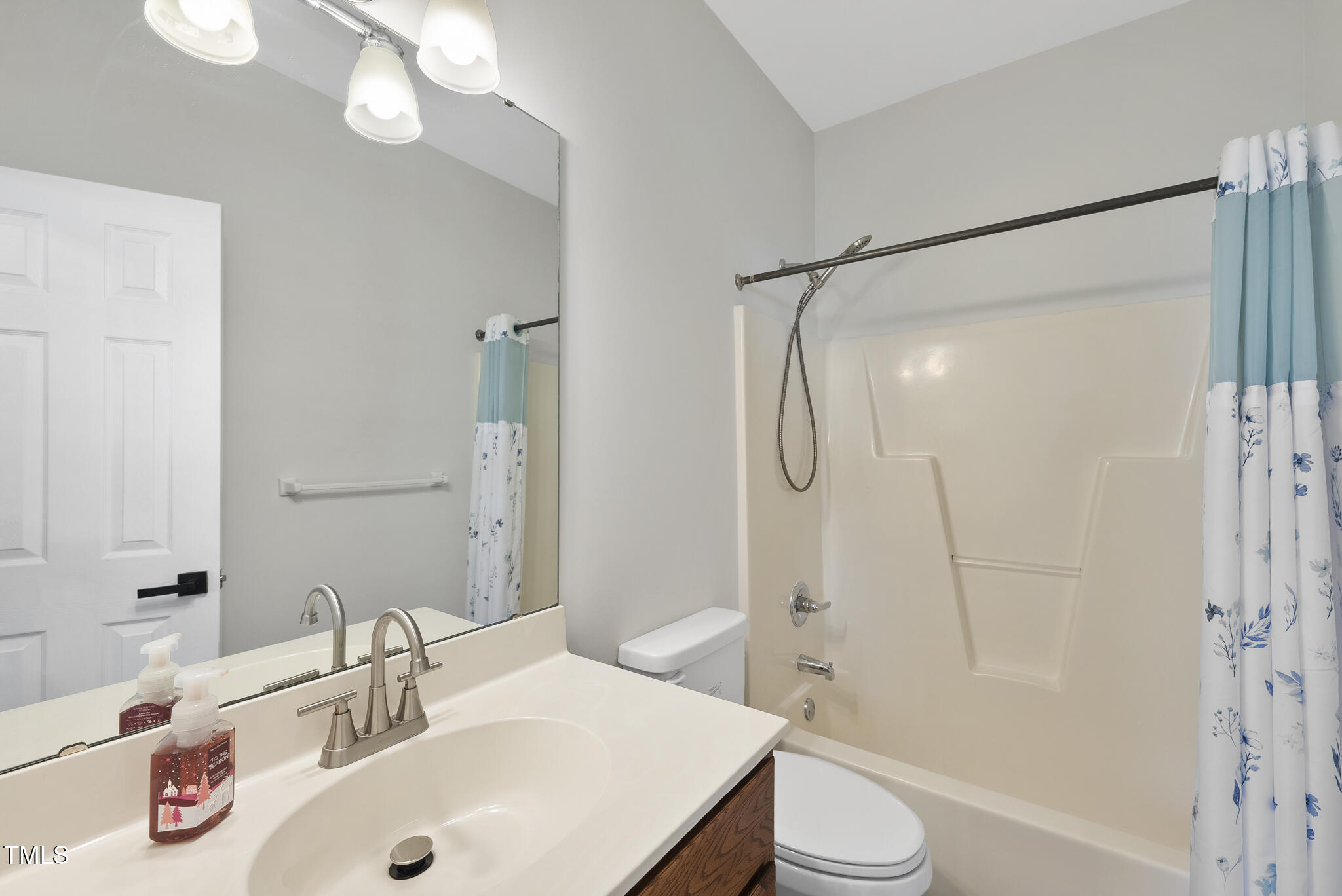 121 Clay Ridge Way Holly Springs, NC 27540 - Photo 22 of 30 DSC02414