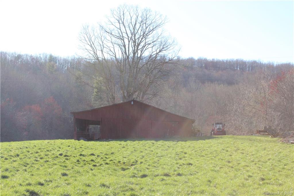 9999 Hudgins Road Hendersonville, NC 28792 - Photo 4 of 24
