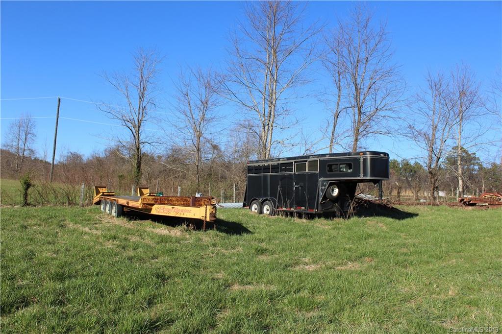 9999 Hudgins Road Hendersonville, NC 28792 - Photo 8 of 24