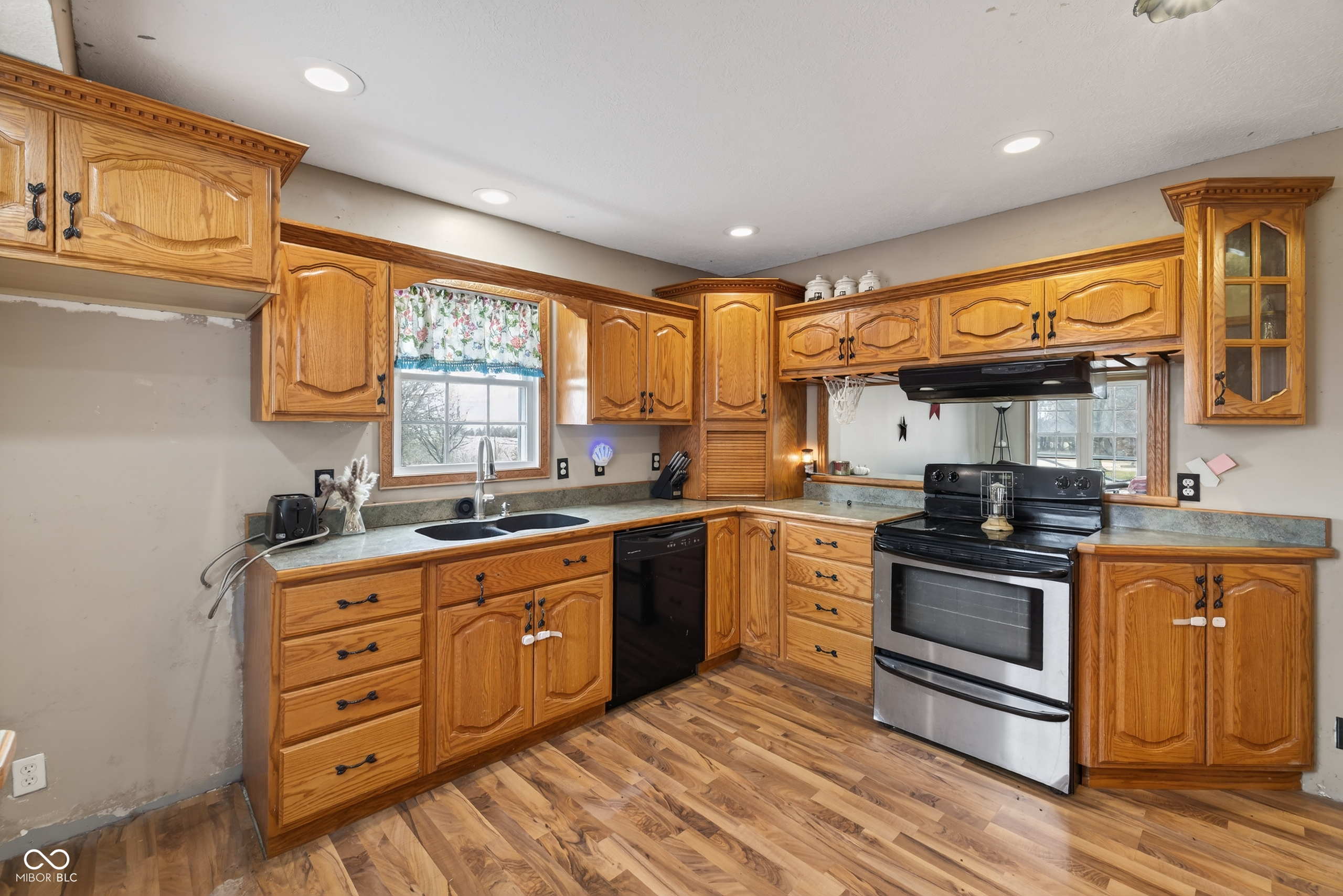 6783 Highway 59 Sandborn, IN 47578 - Photo 14 of 32