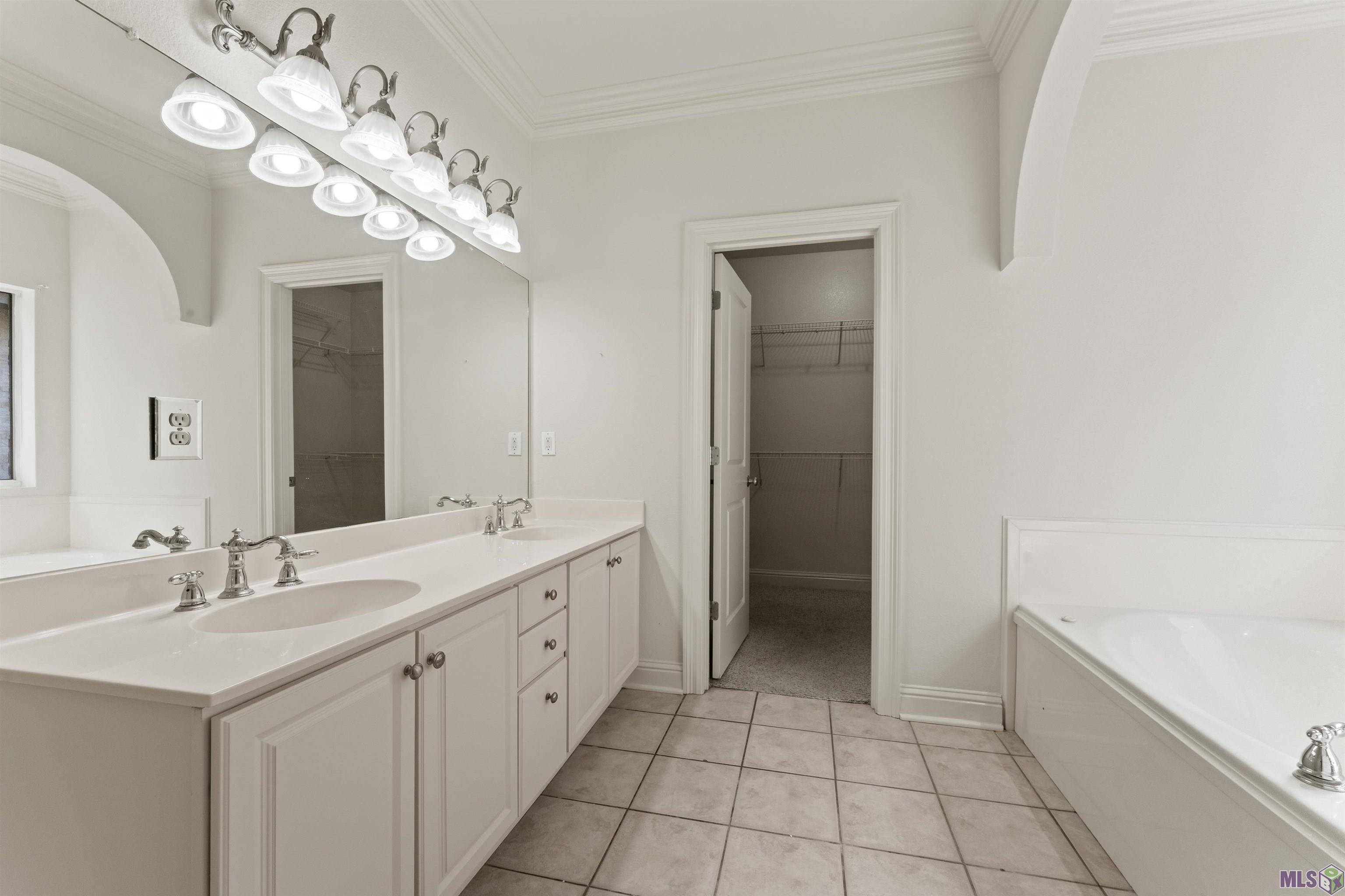 3306 Grassy Lake Drive Baton Rouge, LA 70816 - Photo 12 of 23