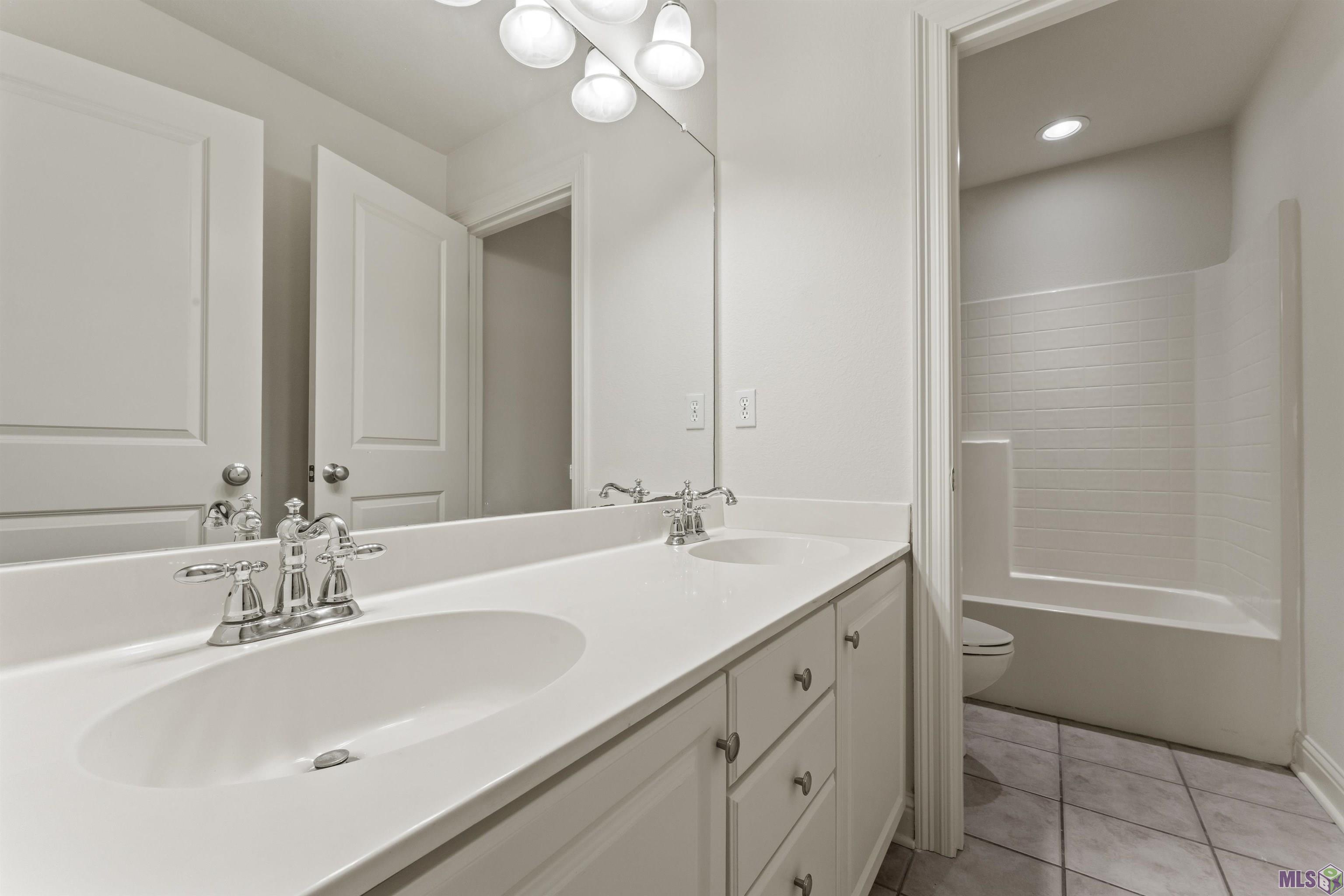 3306 Grassy Lake Drive Baton Rouge, LA 70816 - Photo 16 of 23