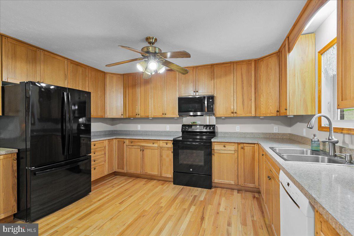 906 Cauthorn Mill Road Middletown, VA 22645 - Photo 16 of 47