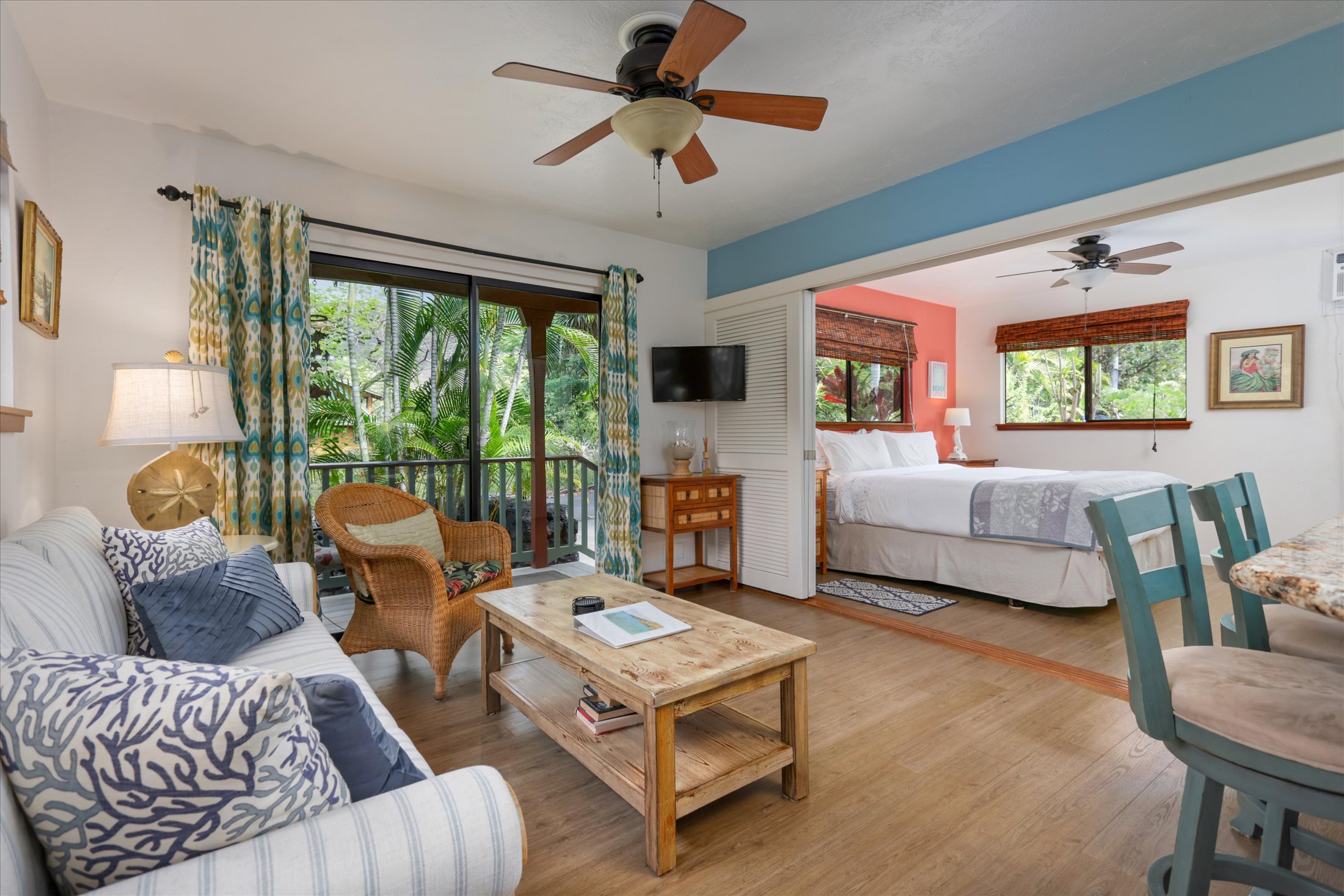 82-6289 Kahauloa Road Captain Cook, HI 96704 - Photo 22 of 29 a living room with furniture and a large window