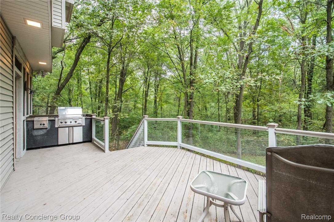8877 River Valley Road Brighton, MI 48116 - Photo 44 of 46 8877 River Valley Ct-16.jpg