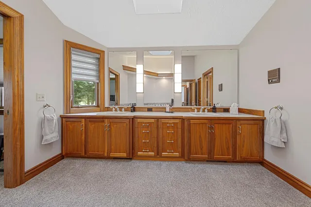 $599,900 | 24 Green Haven Bay, Faribault, MN 55021