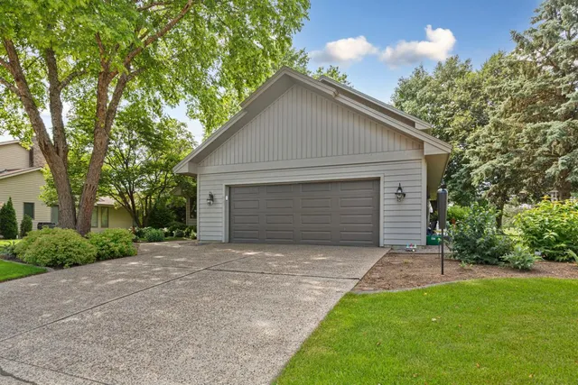 $599,900 | 24 Green Haven Bay, Faribault, MN 55021