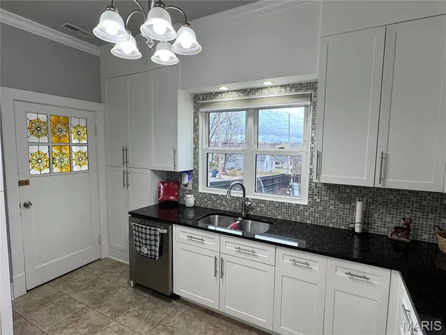 $325,000 | 601 Warne Street, Festus, MO 63028