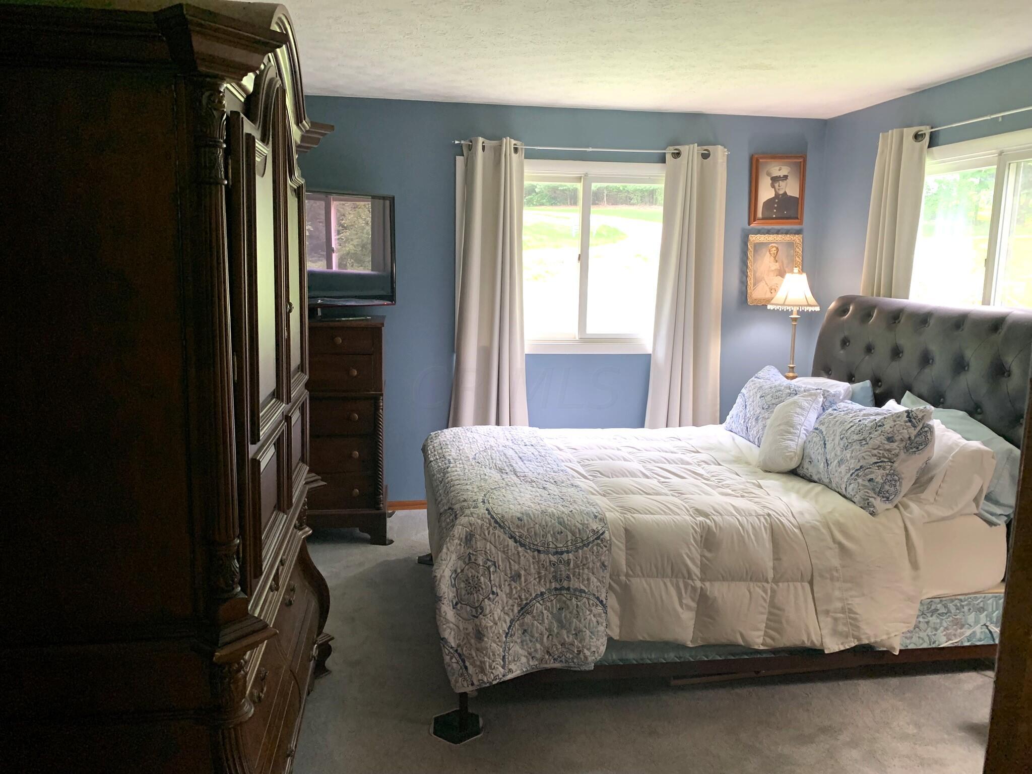 16161 McKenzie Road Mount Vernon, OH 43050 - Photo 17 of 27 Primary bedroom